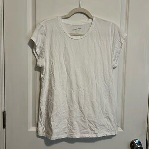 Plain white baby sleeve T-shirt